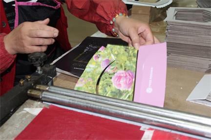 手提式化妆品包装盒生产厂家-宏仕达包装