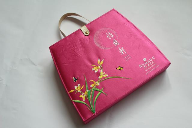 湖北武汉华美达酒店定购专属自己的月饼盒