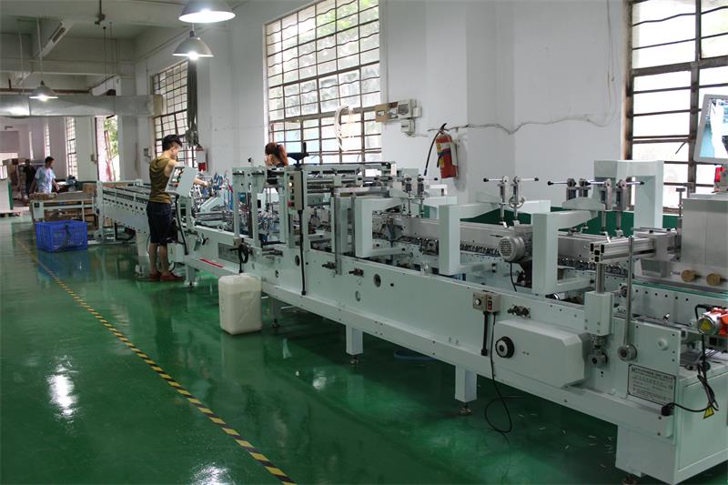 高品质、高产量的包装盒自动粘盒机