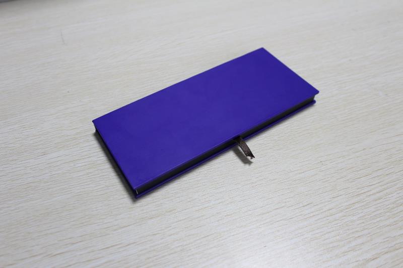 广州唯魅秀化妆品公司定制的粉底盒