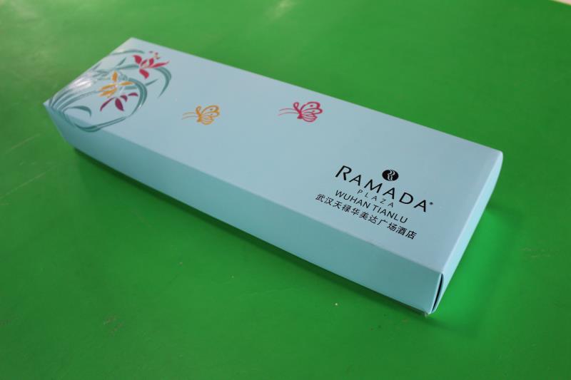 宏仕达包装新款四粒装酒店月饼盒打动湖北武汉华美达酒店
