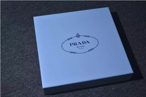 Prada月饼包装盒
