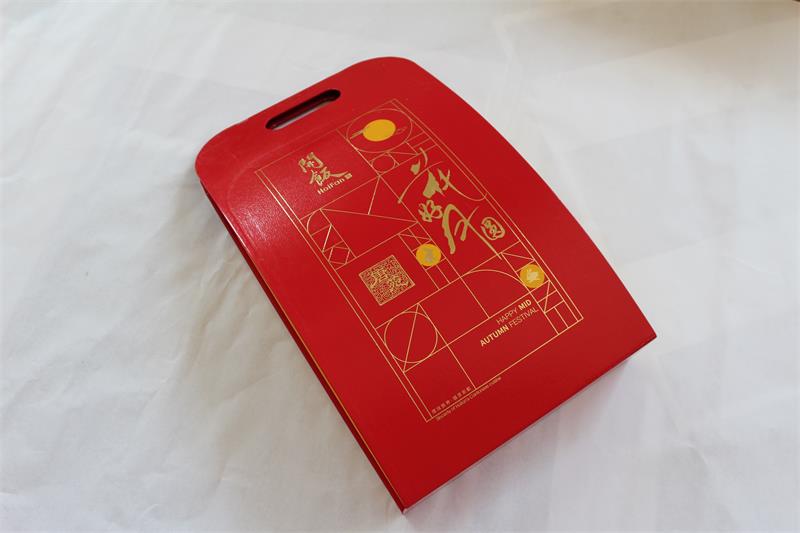广州开饭餐厅定制的酒店月饼盒