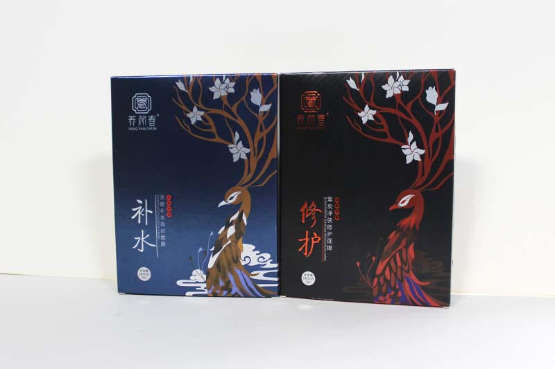【面膜包装盒定制新标准】广东化妆品公司就用宏仕达逆向UV印刷工艺