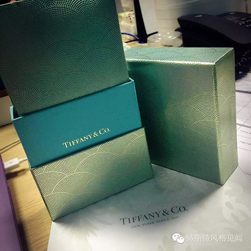 TIFFANY & Co. 年货包装盒