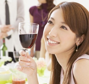 葡萄酒包装和您讲葡萄酒有哪些护肤功效