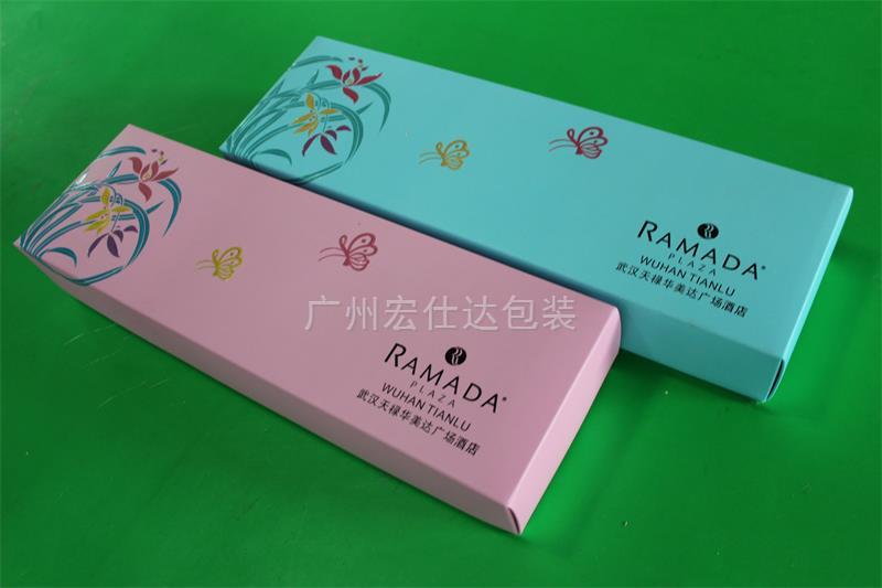 长条形酒店月饼包装盒款式也能很新颖，来宏仕达看看吧.