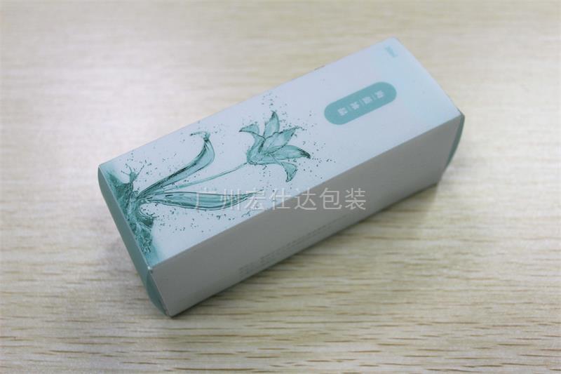 【透明PET材质彩盒】为广州大卫.埃化妆品增色不少 【透明PET材质彩盒】为广州大卫.埃化妆品增色不少